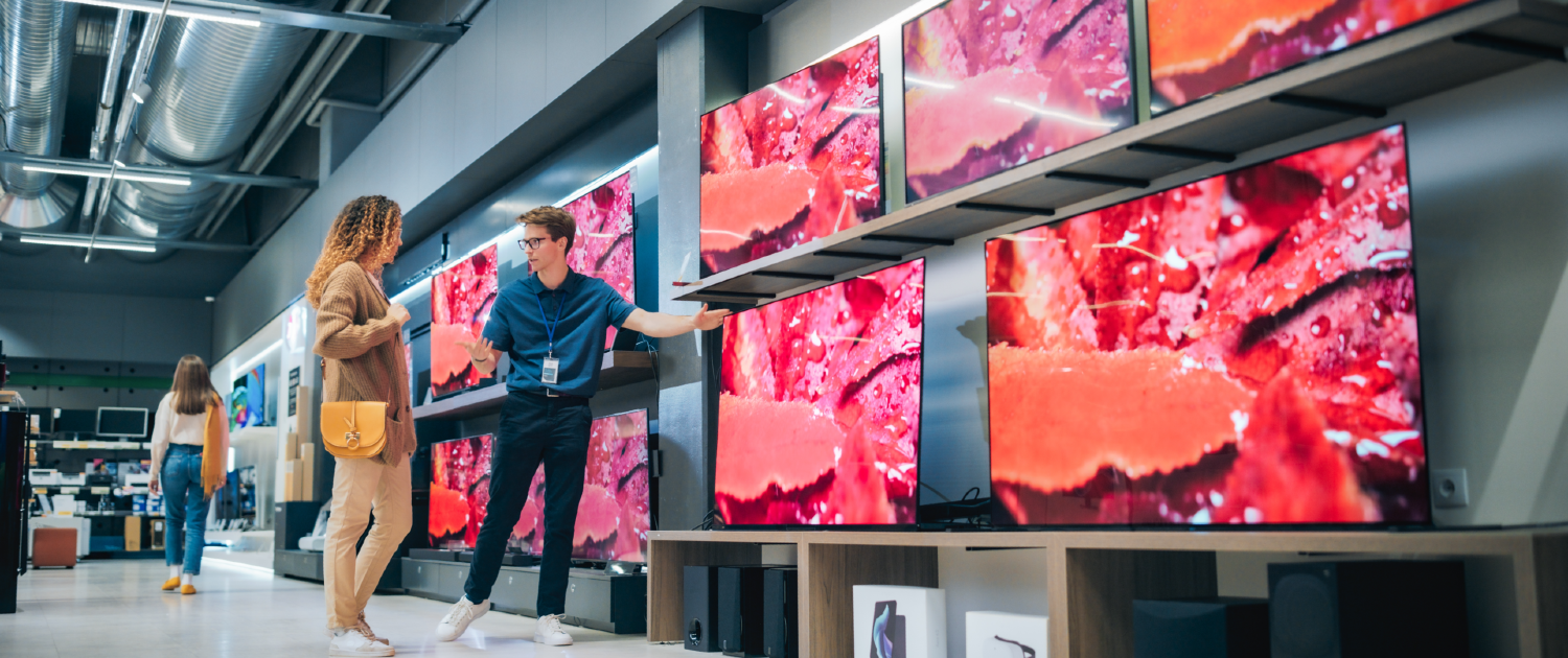 Notified - 10 Popular Journalists Reporting on Consumer and Retail Brands